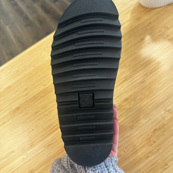 Dr. Martens white Olsen platform sandal women’s size 7 - Picture 4 of 5